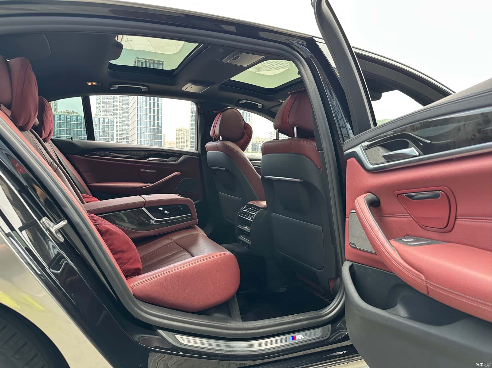 BMW 5 Series, 2019 26