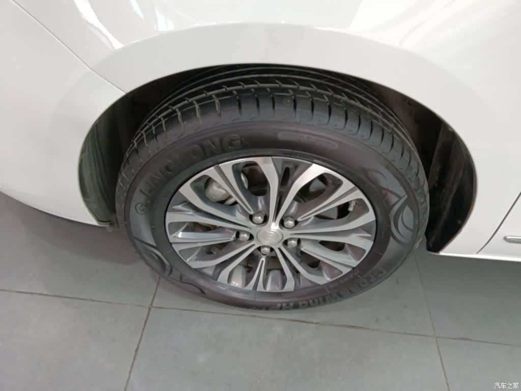Buick GL8, 2023 25