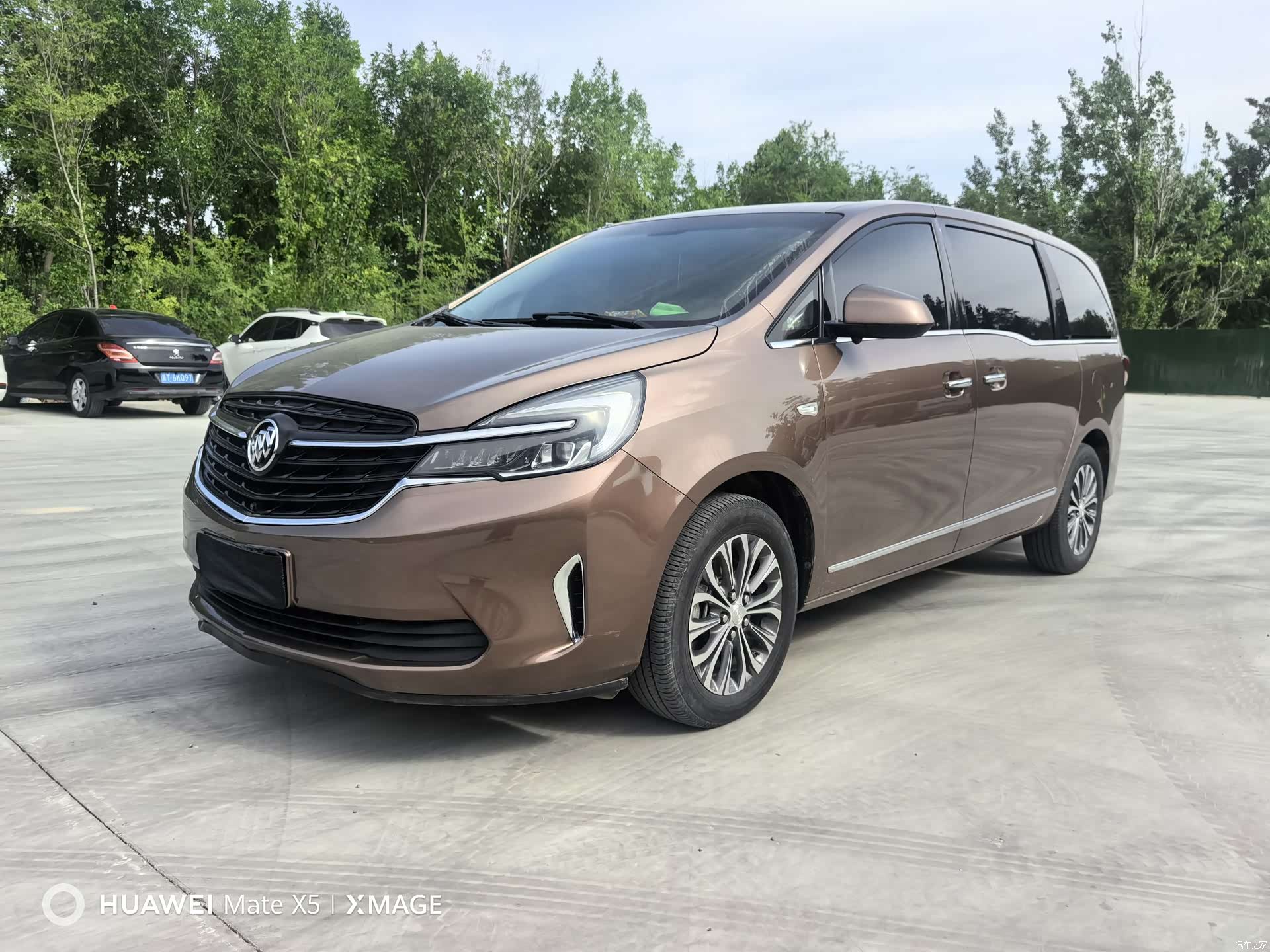 Buick GL8, 2020 1