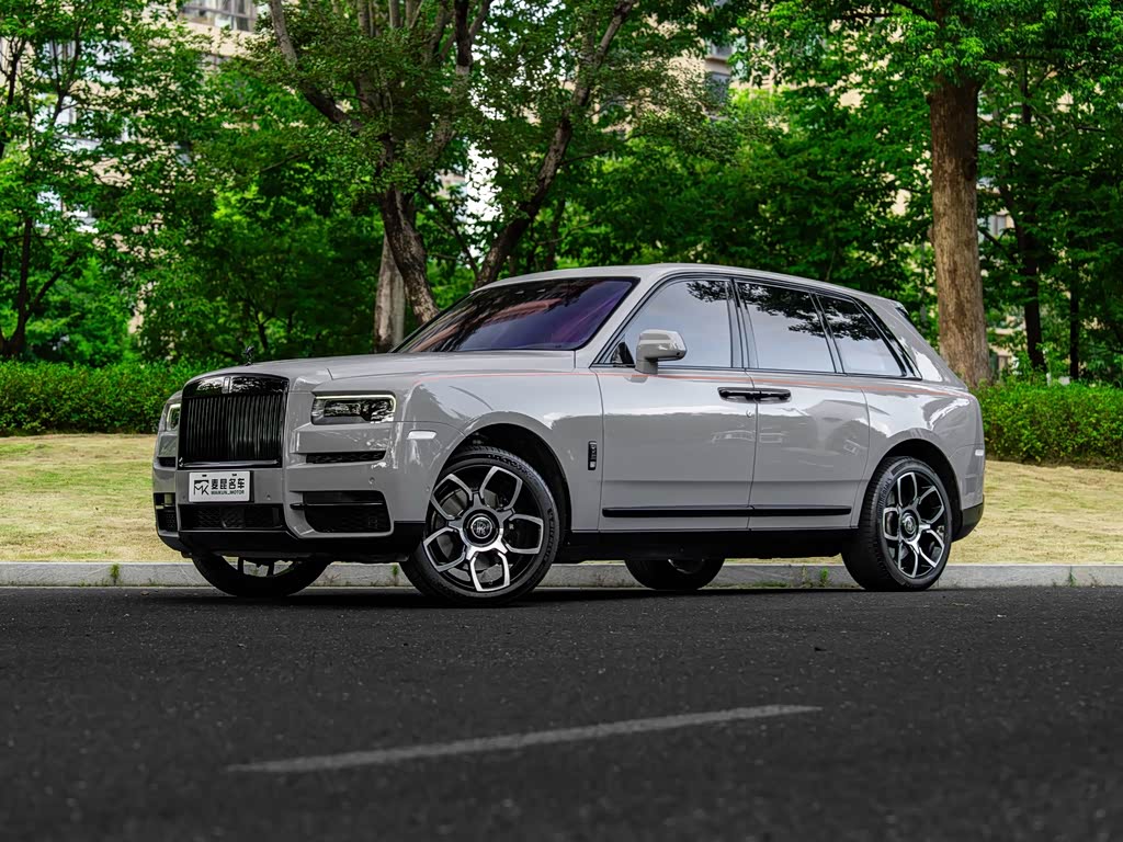 Rolls-Royce Cullinan 2018 мест