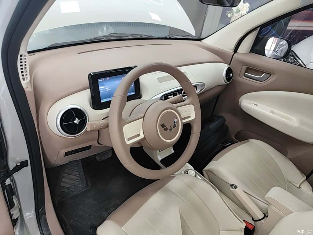 Wuling MINIEV, 2025 11