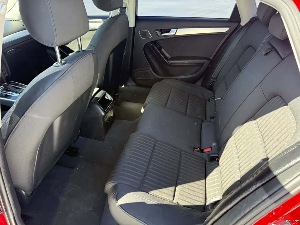 Audi A4L, 2012 7