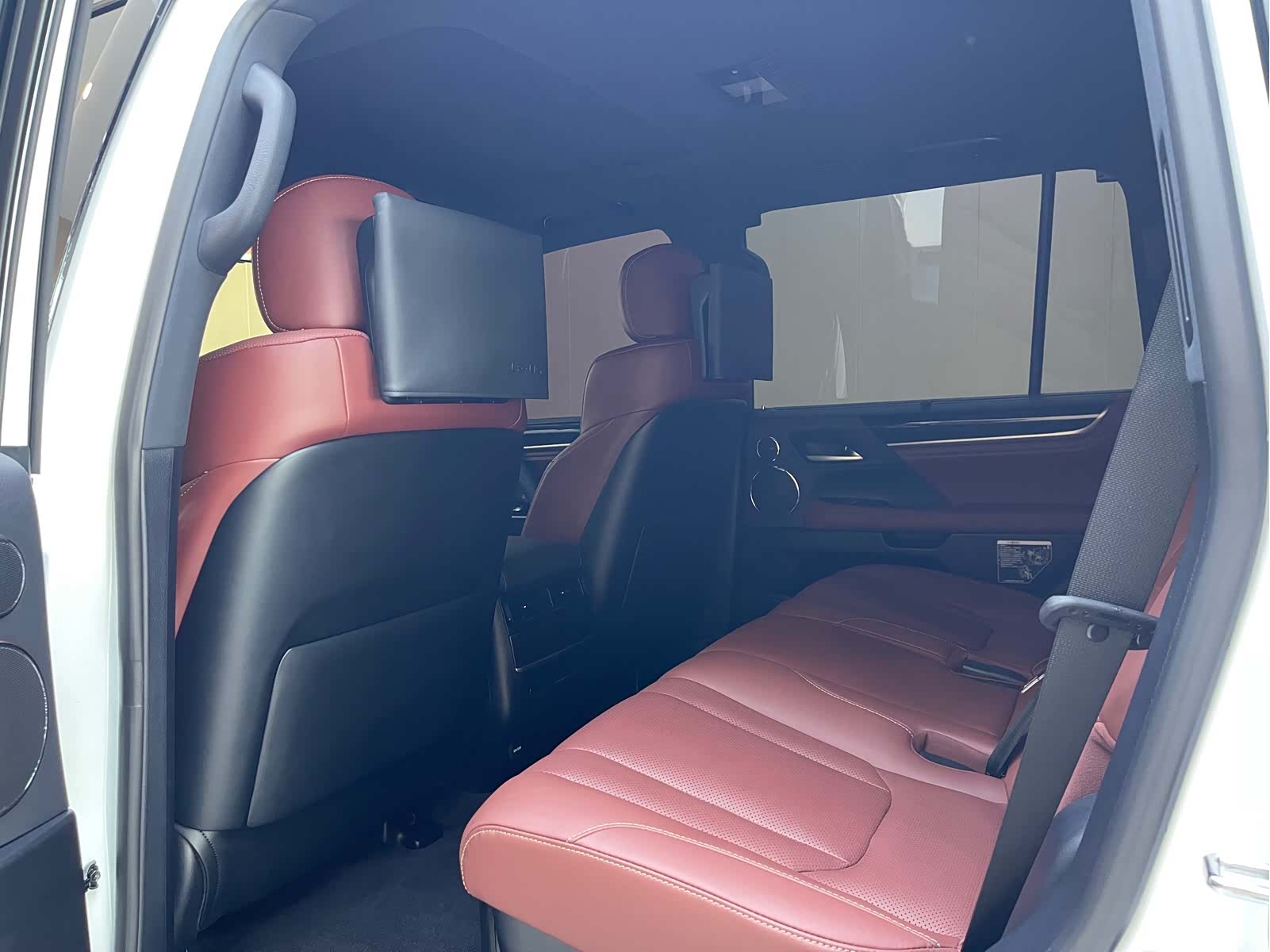 Lexus LX, 2020 13
