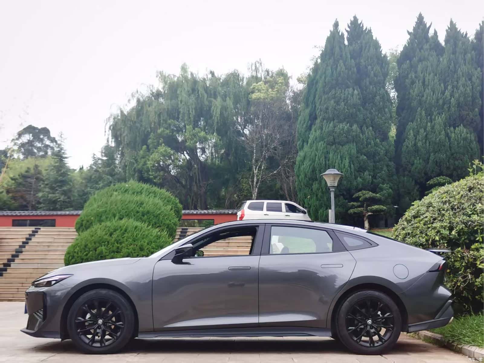 Changan UNI-V, 2025 8