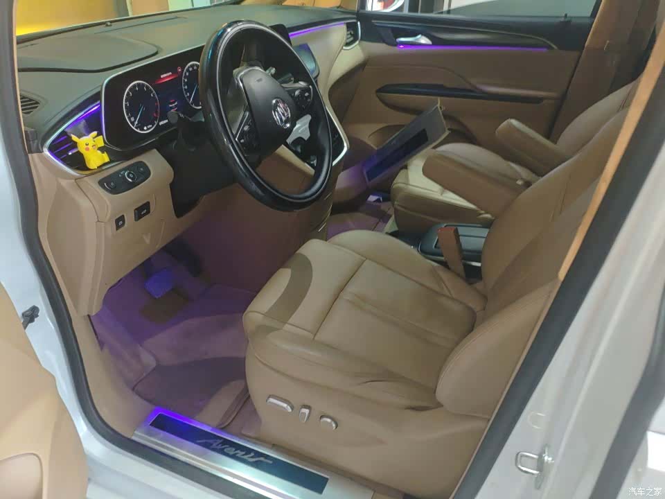 Buick GL8, 2021 3