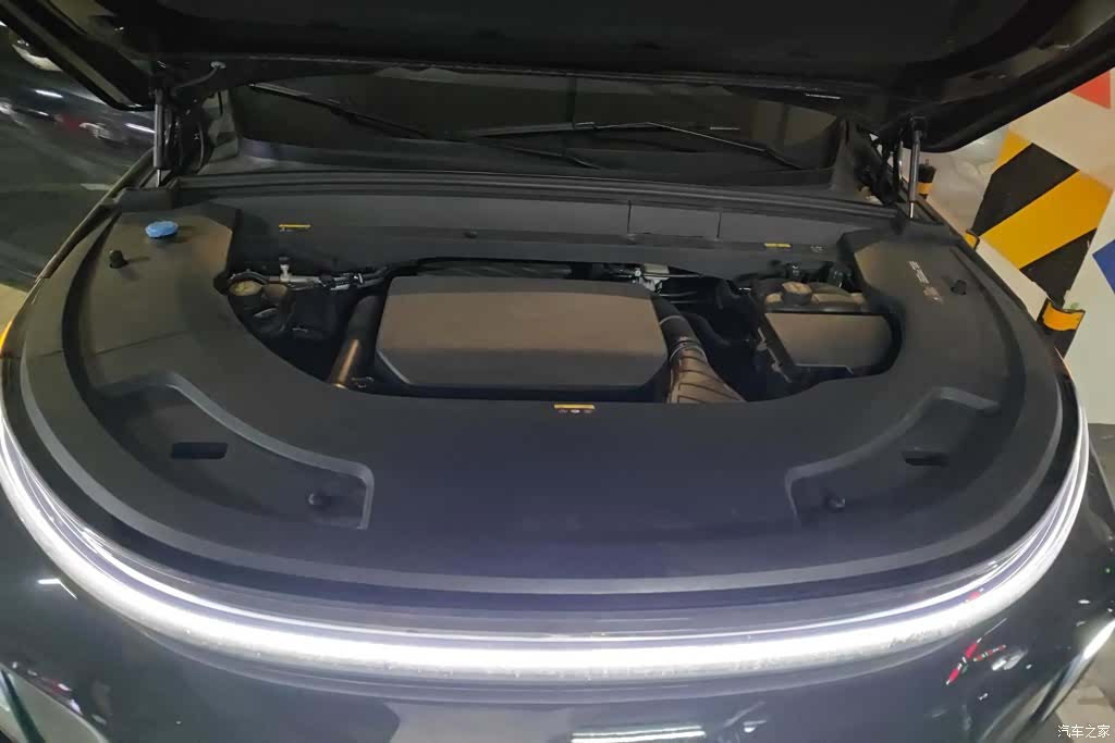 Li Auto L7, 2024 10