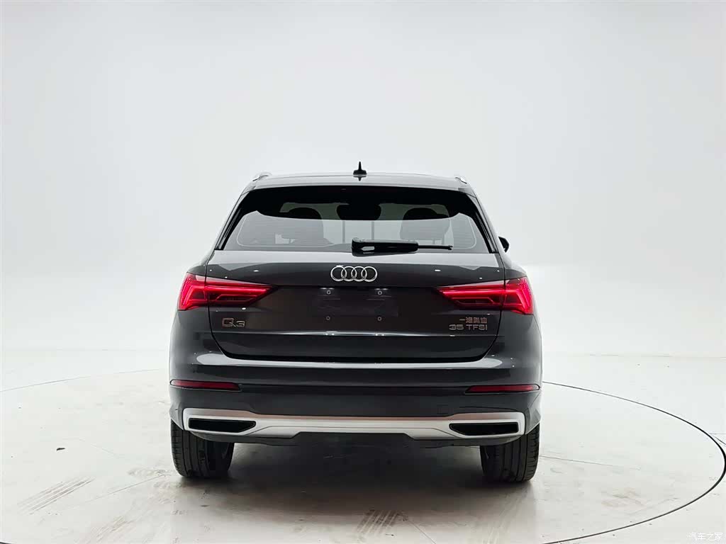 Audi Q3, 2022 все фото