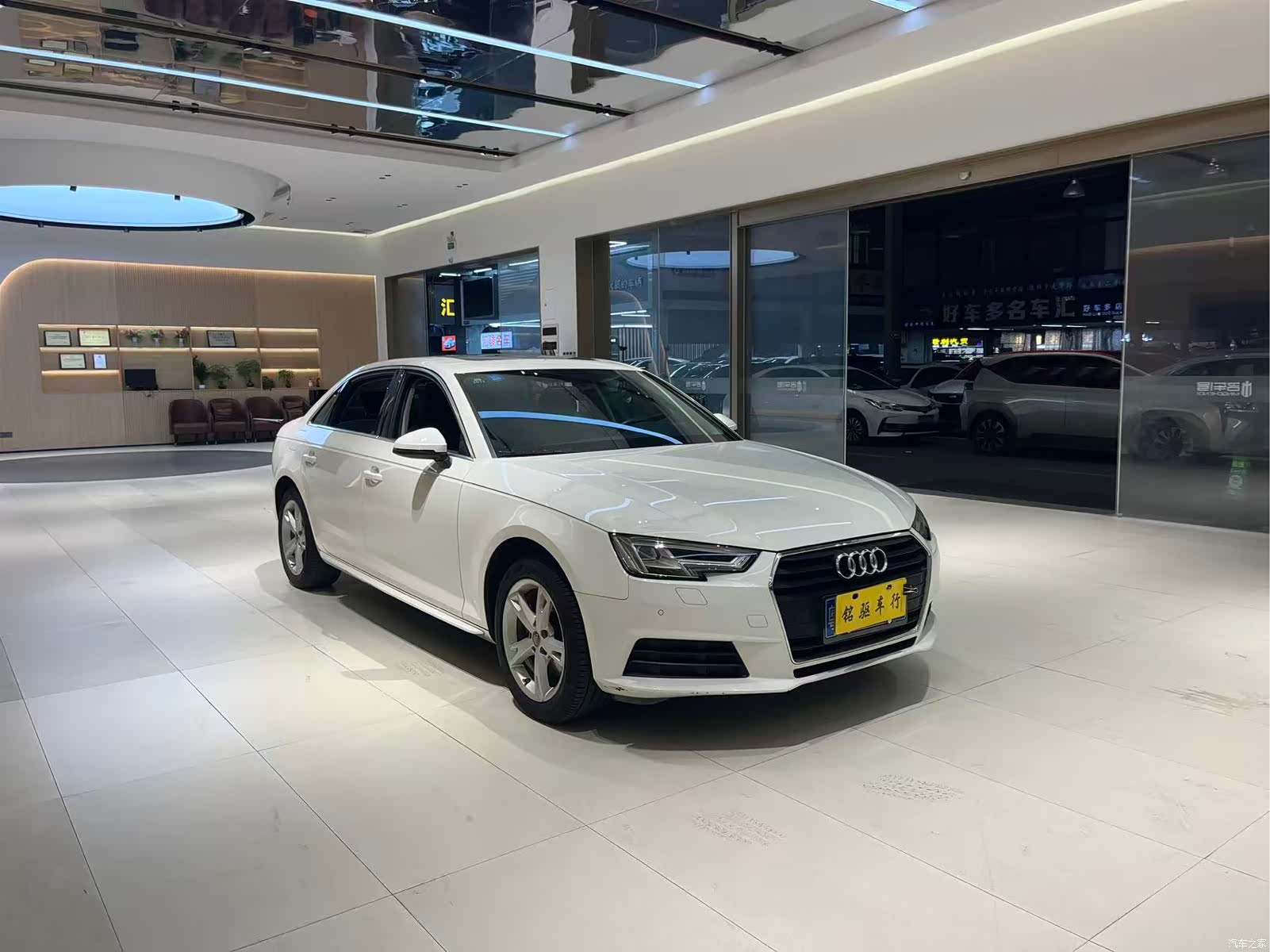 Audi A4L, 2017 3