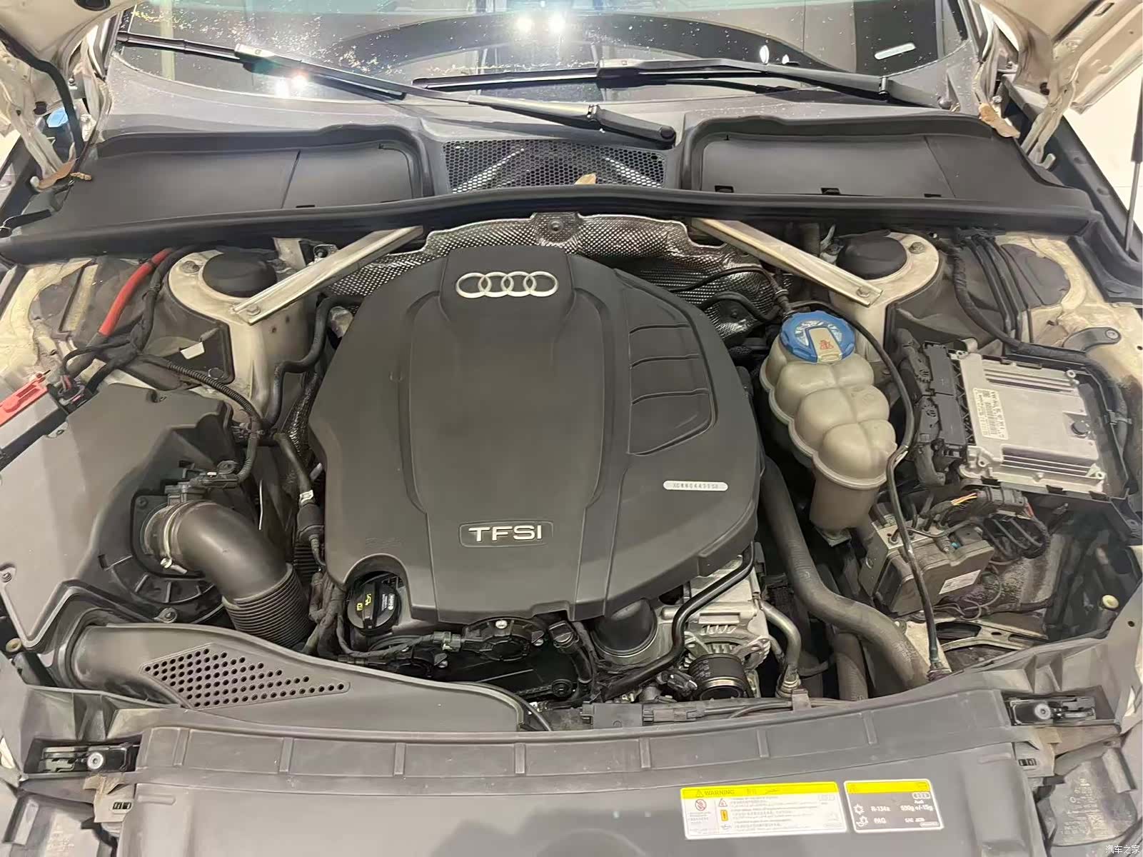 Audi A4L, 2017 13