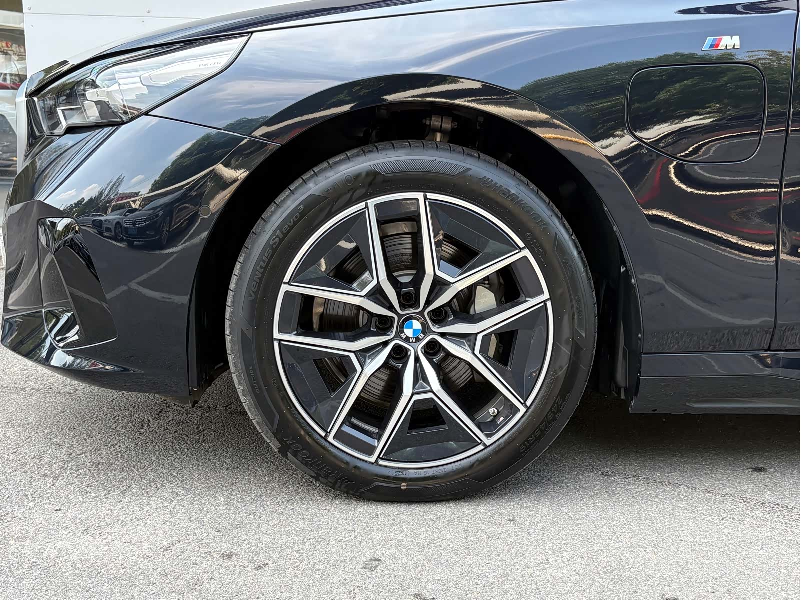BMW i5, 2025 10