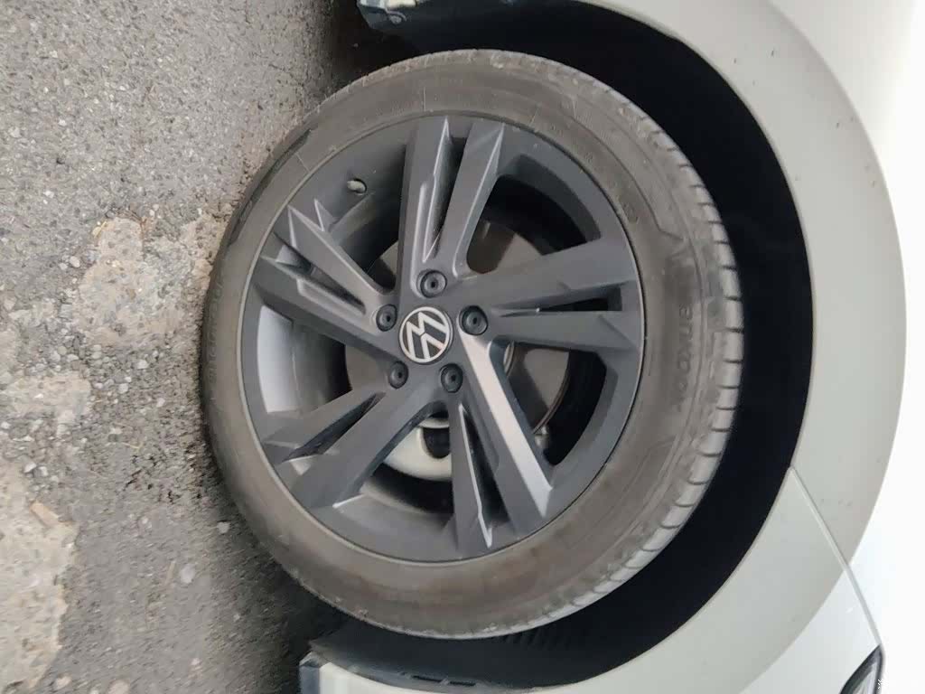 Volkswagen Golf, 2023 23
