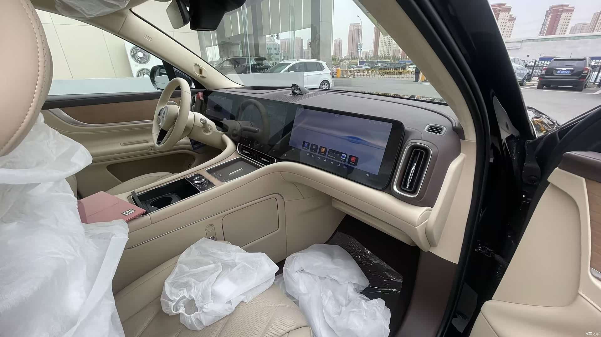 AITO M9, 2025 все фото