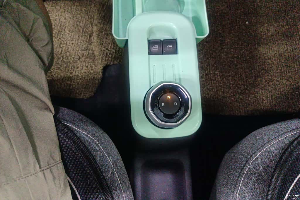 Geely Panda, 2025 16