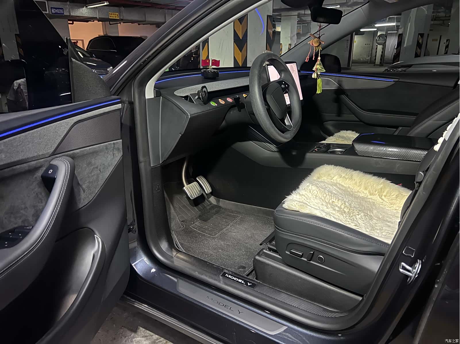 Tesla Model Y, 2025 4