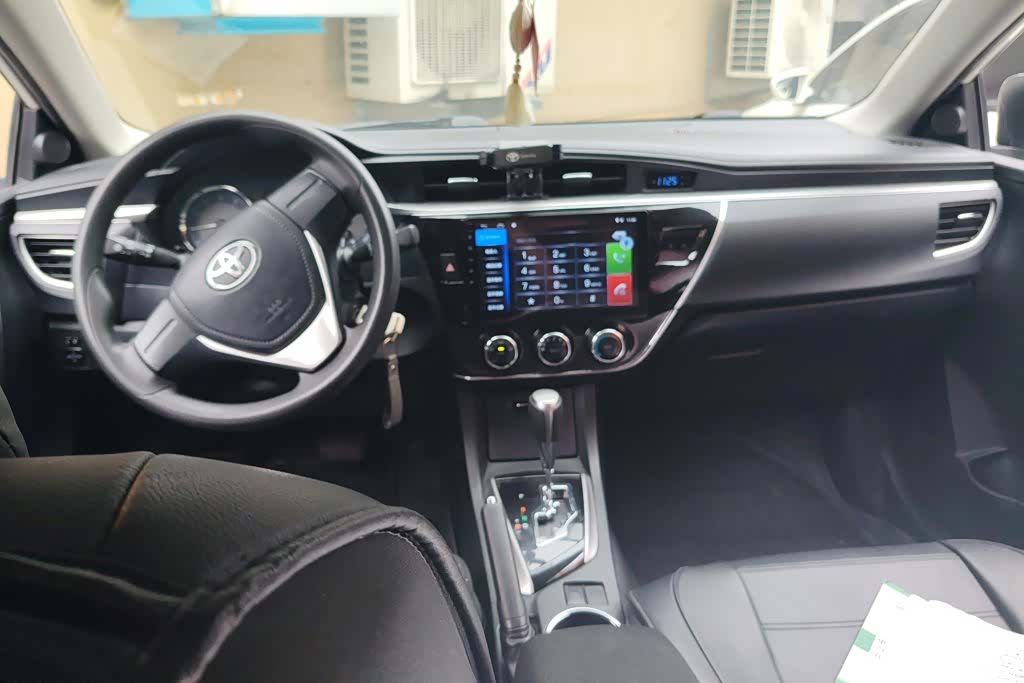Toyota Corolla, 2015 12
