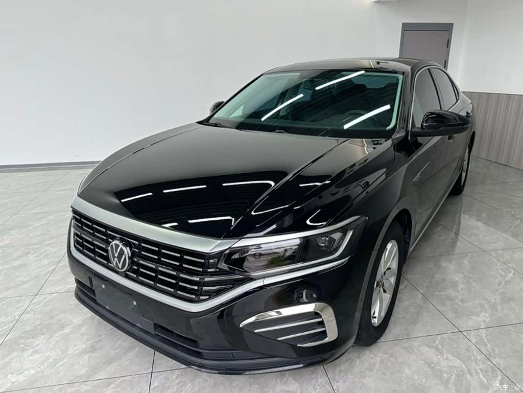 Volkswagen Passat, 2023 1