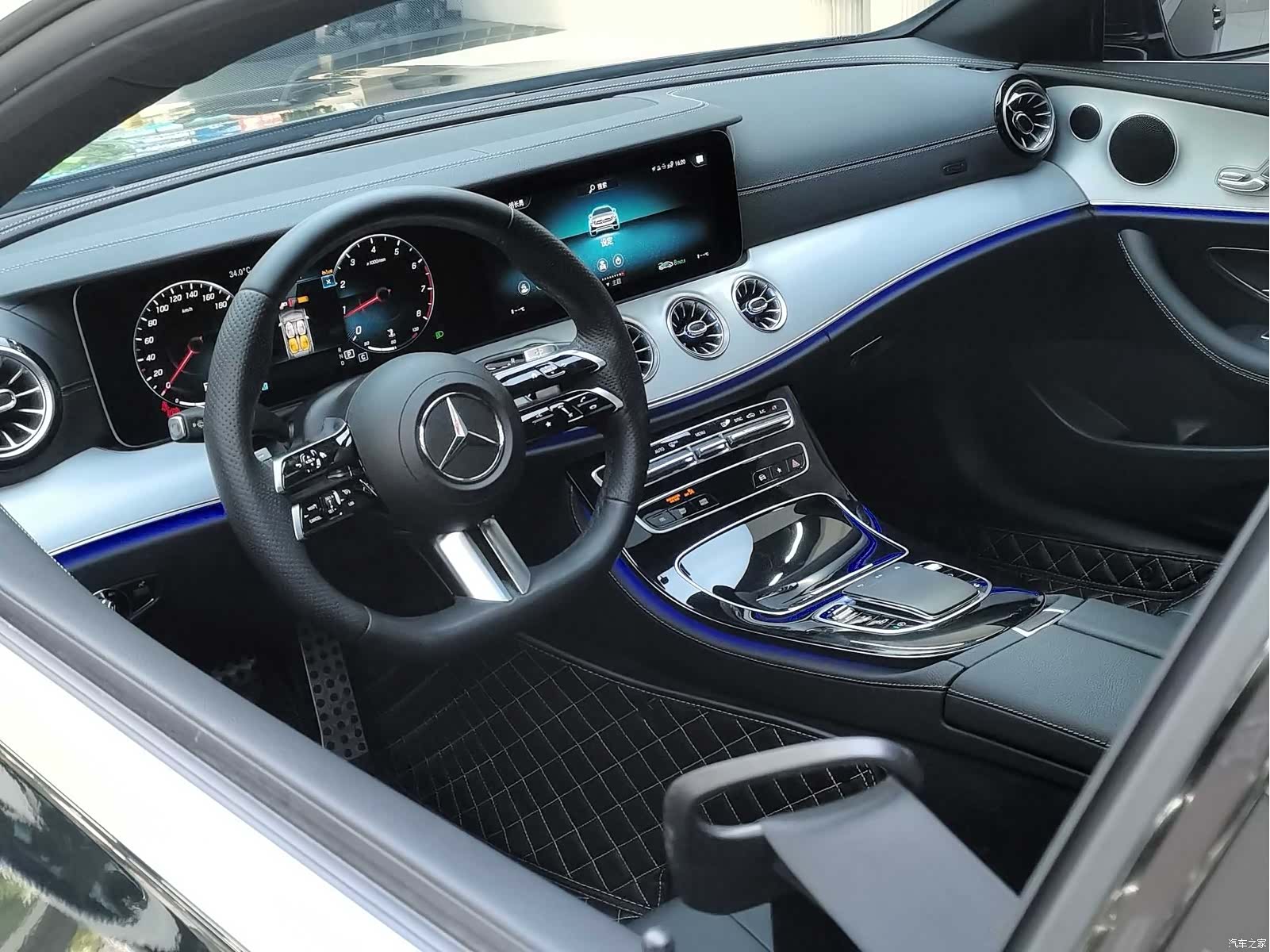 Mercedes-Benz E-Class, 2023 12