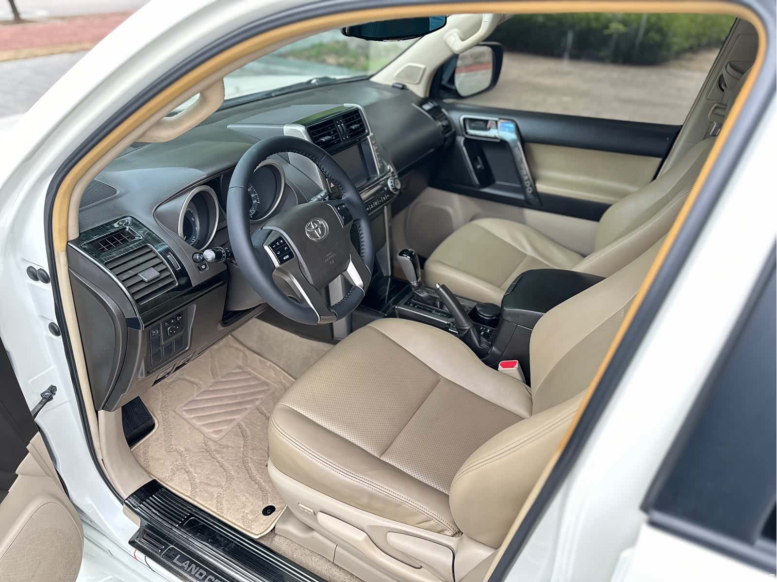 Toyota Prado, 2012 6