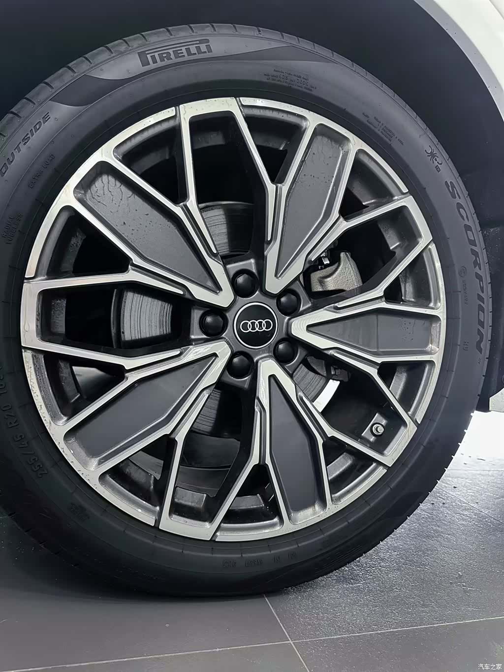 Audi Q5L, 2026 22