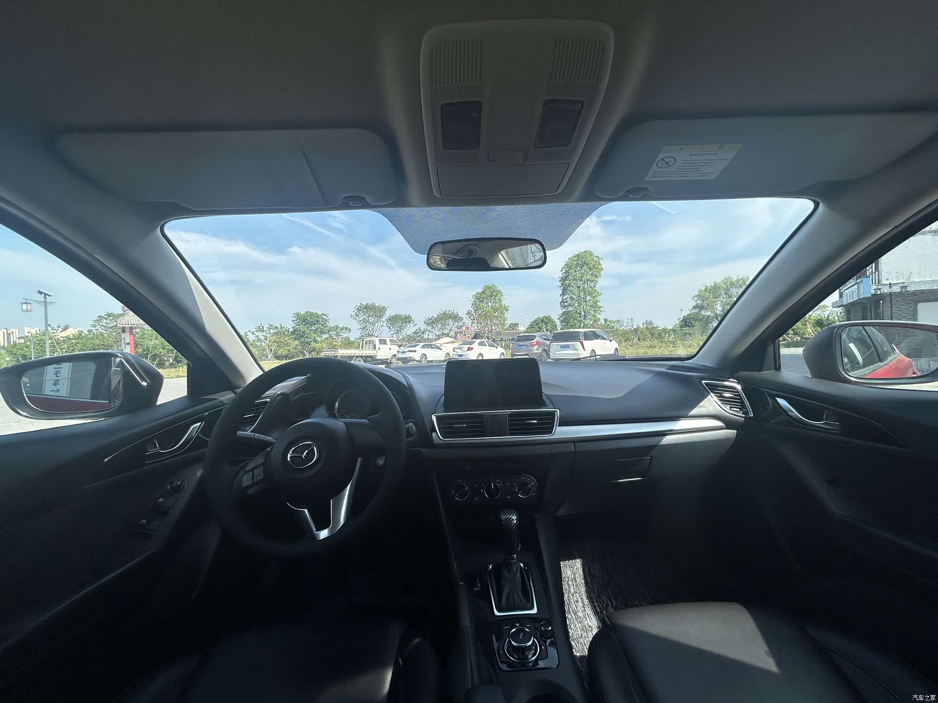 Mazda Mazda3, 2015 все фото