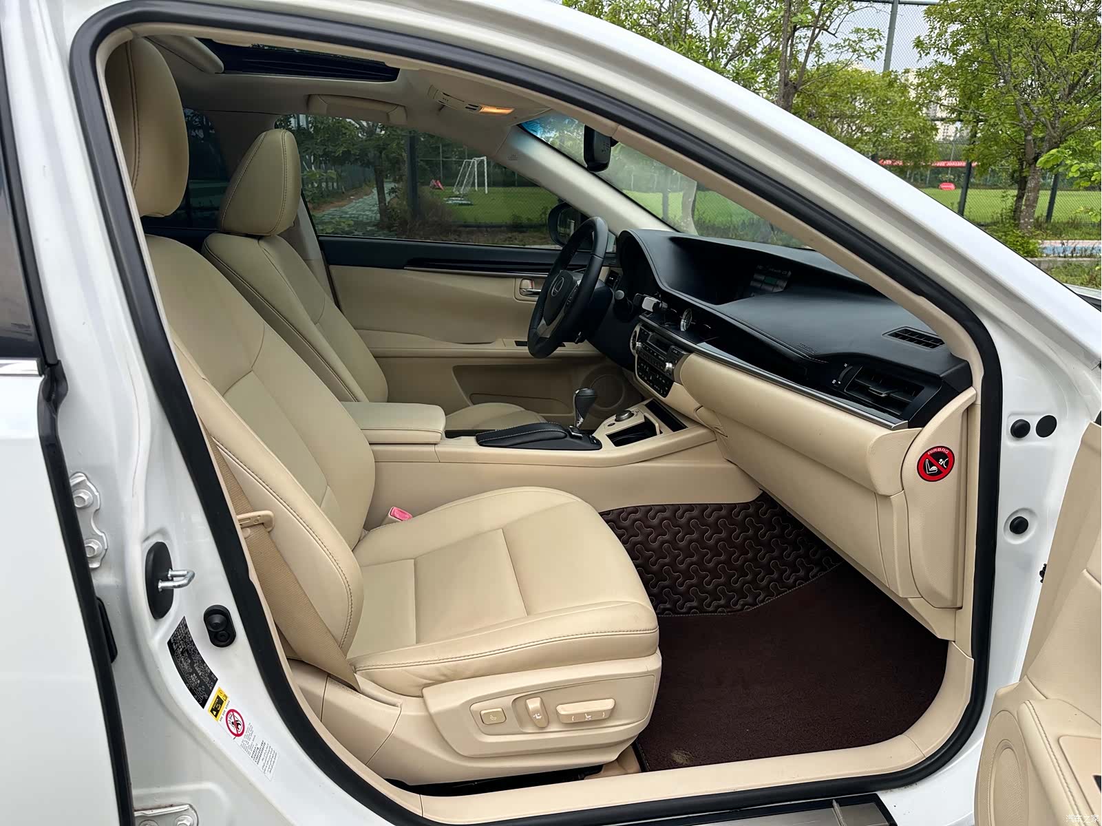 Lexus ES, 2014 12