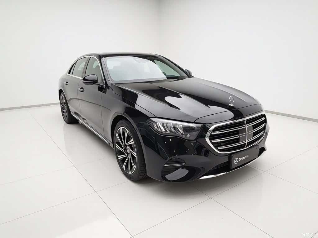 Mercedes-Benz E-Class, 2024 22