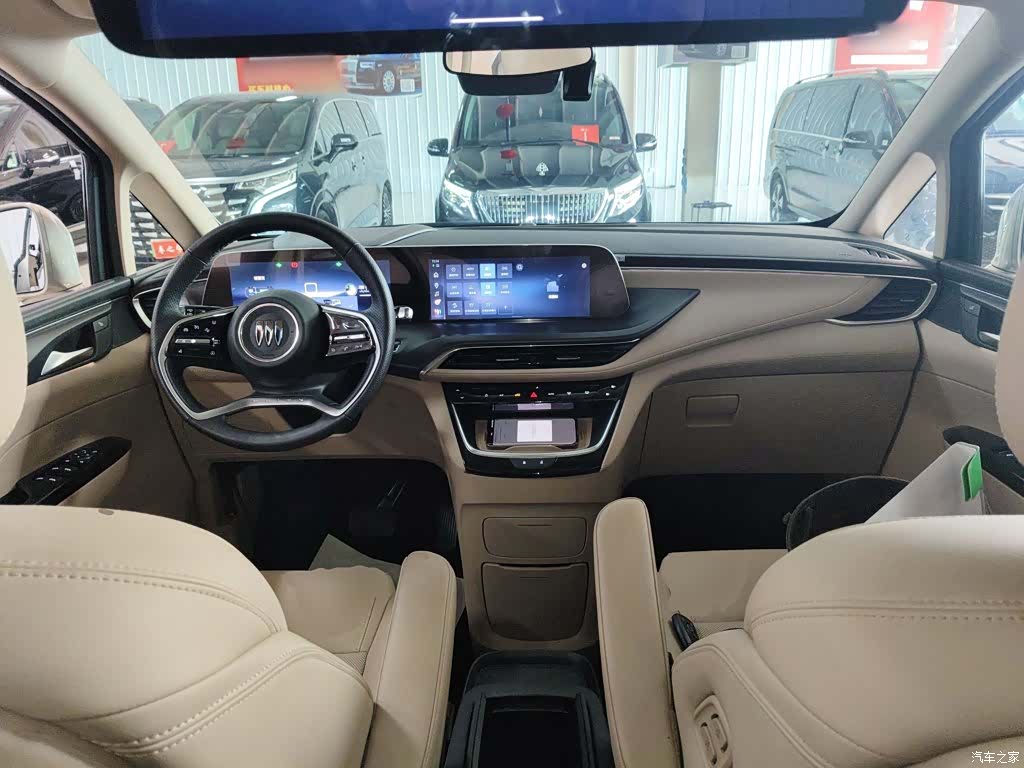 Buick GL8, 2025 10