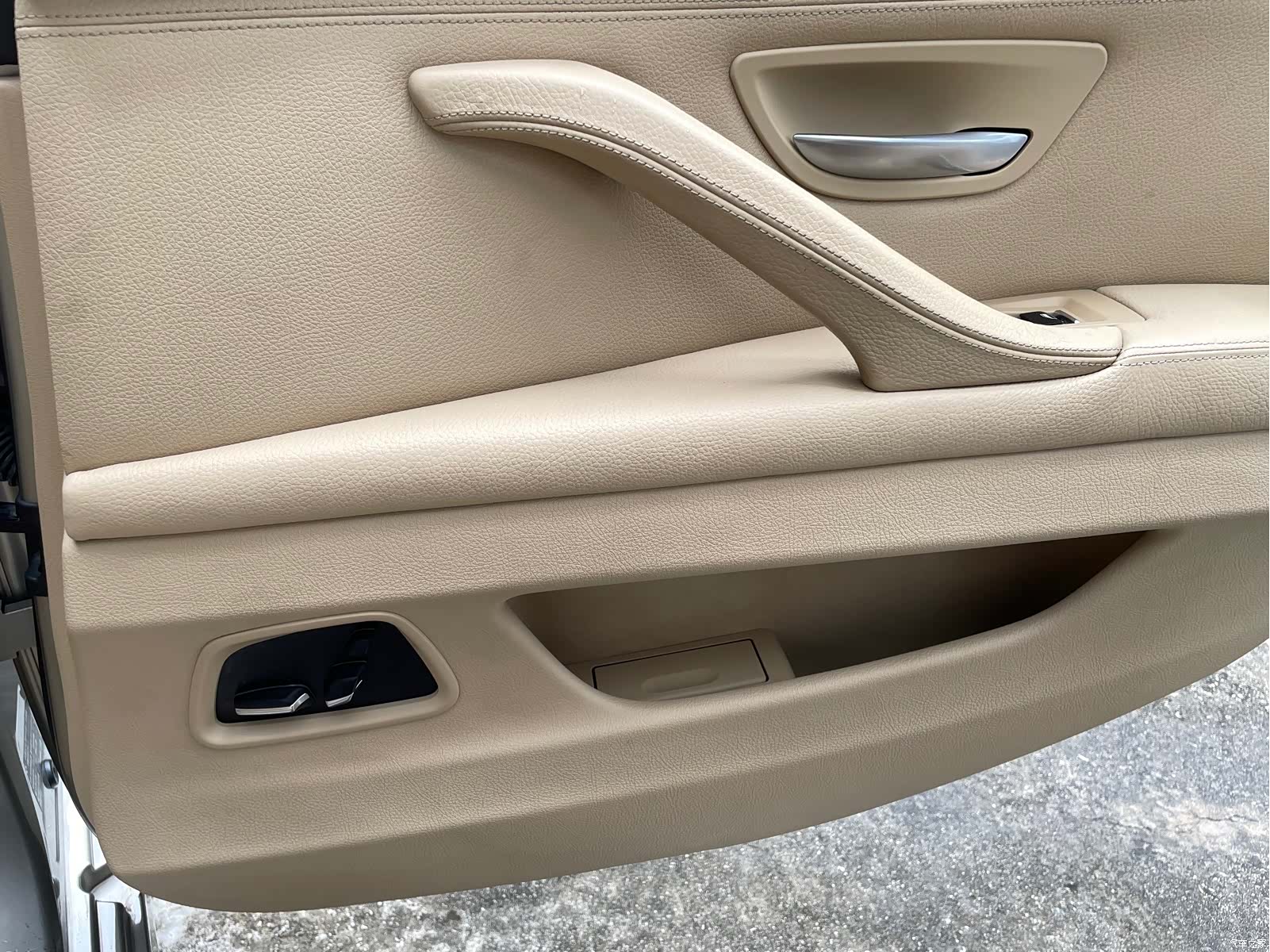 BMW 5 Series, 2011 15