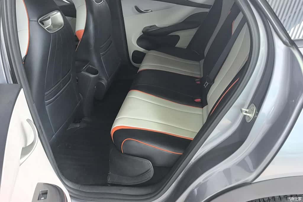 BYD Dolphin, 2022 11
