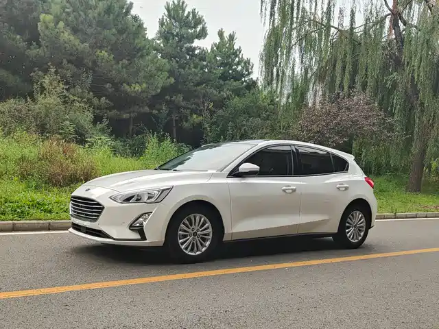 Ford Focus 2019 — купить из Китая под заказ