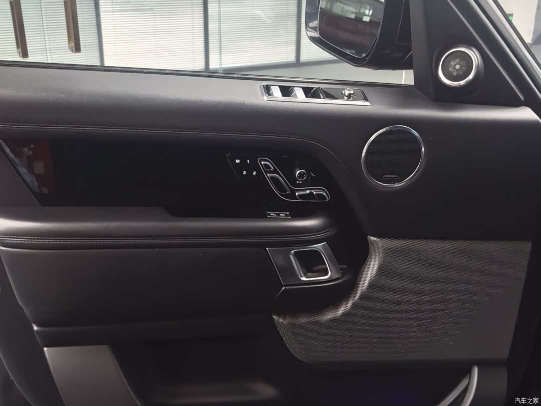 Land Rover Range Rover, 2019 12