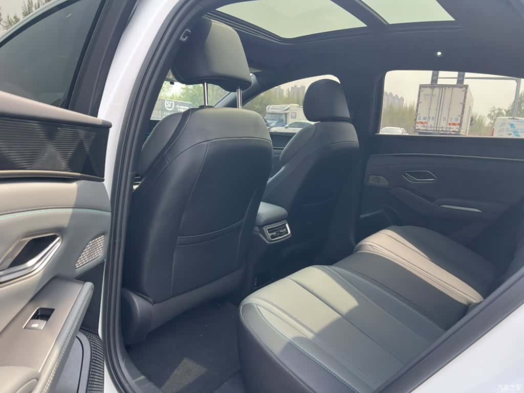 BYD Qin, 2025 15