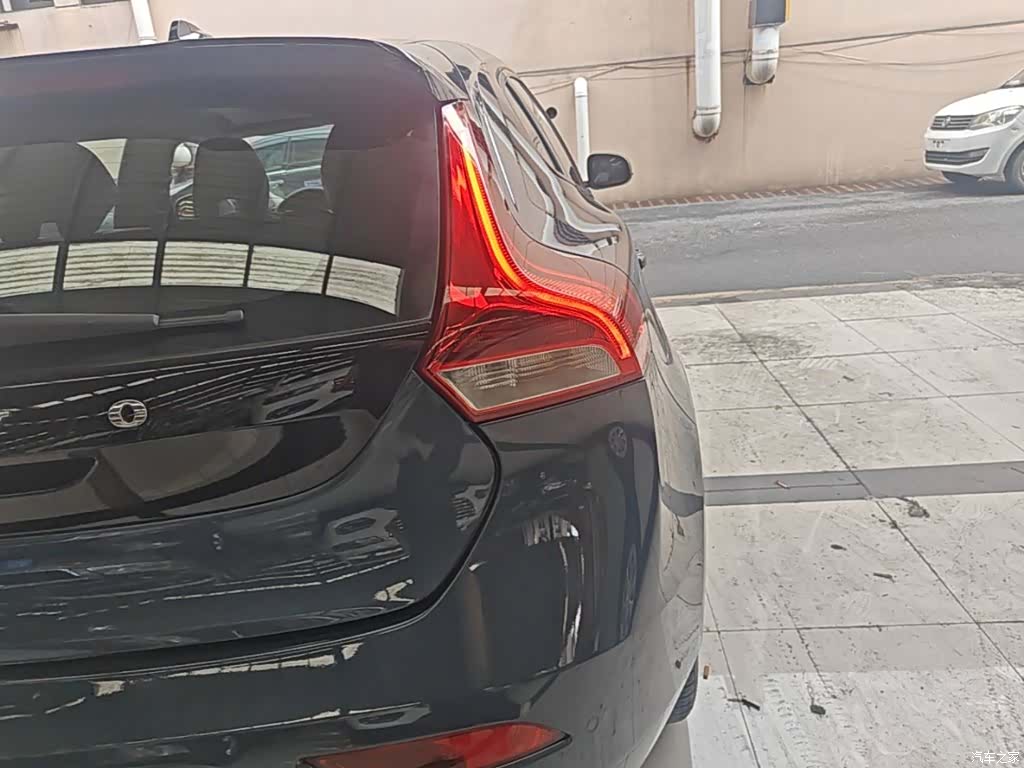 Volvo V40, 2017 8