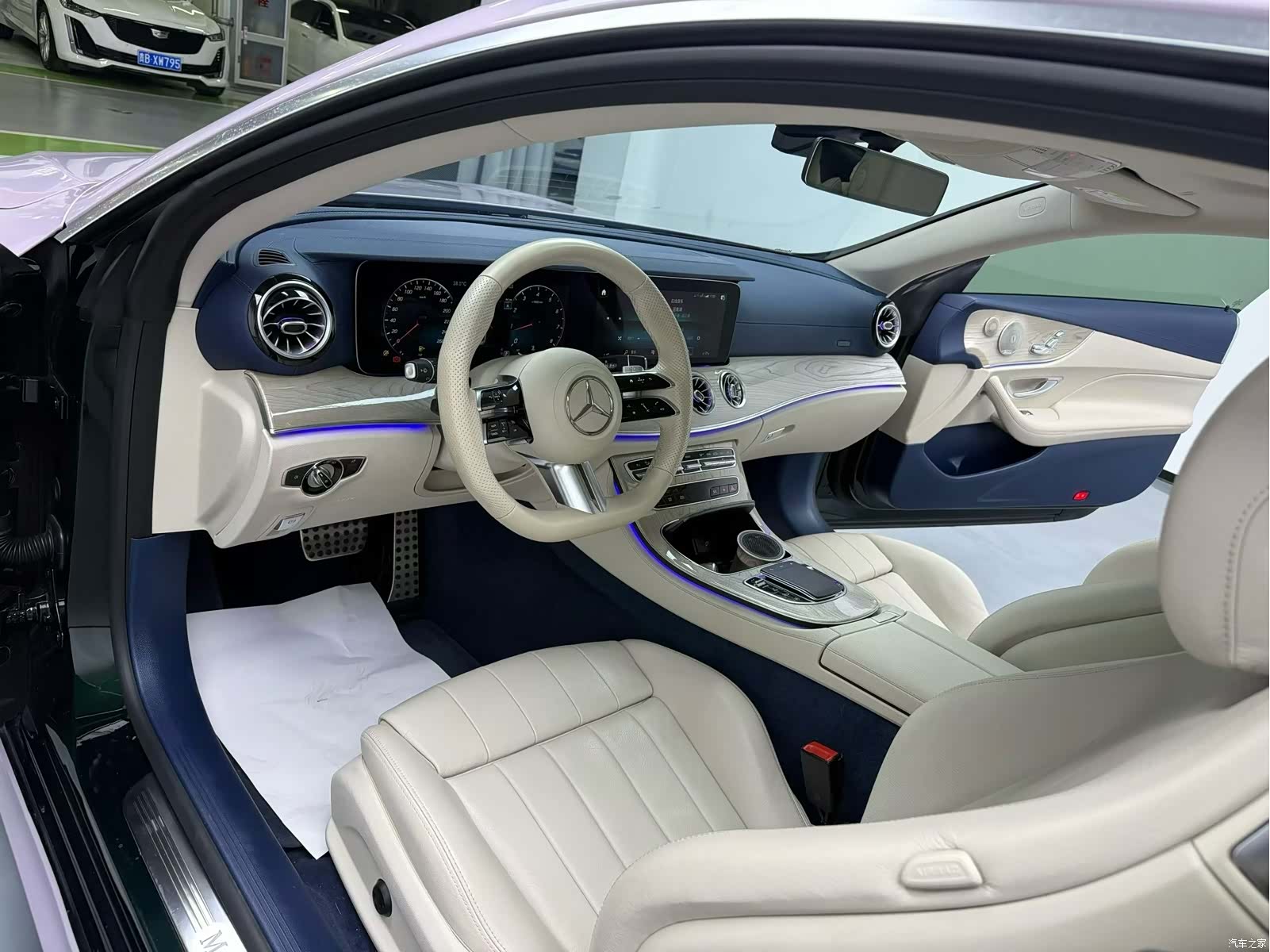 Mercedes-Benz E-Class, 2024 3