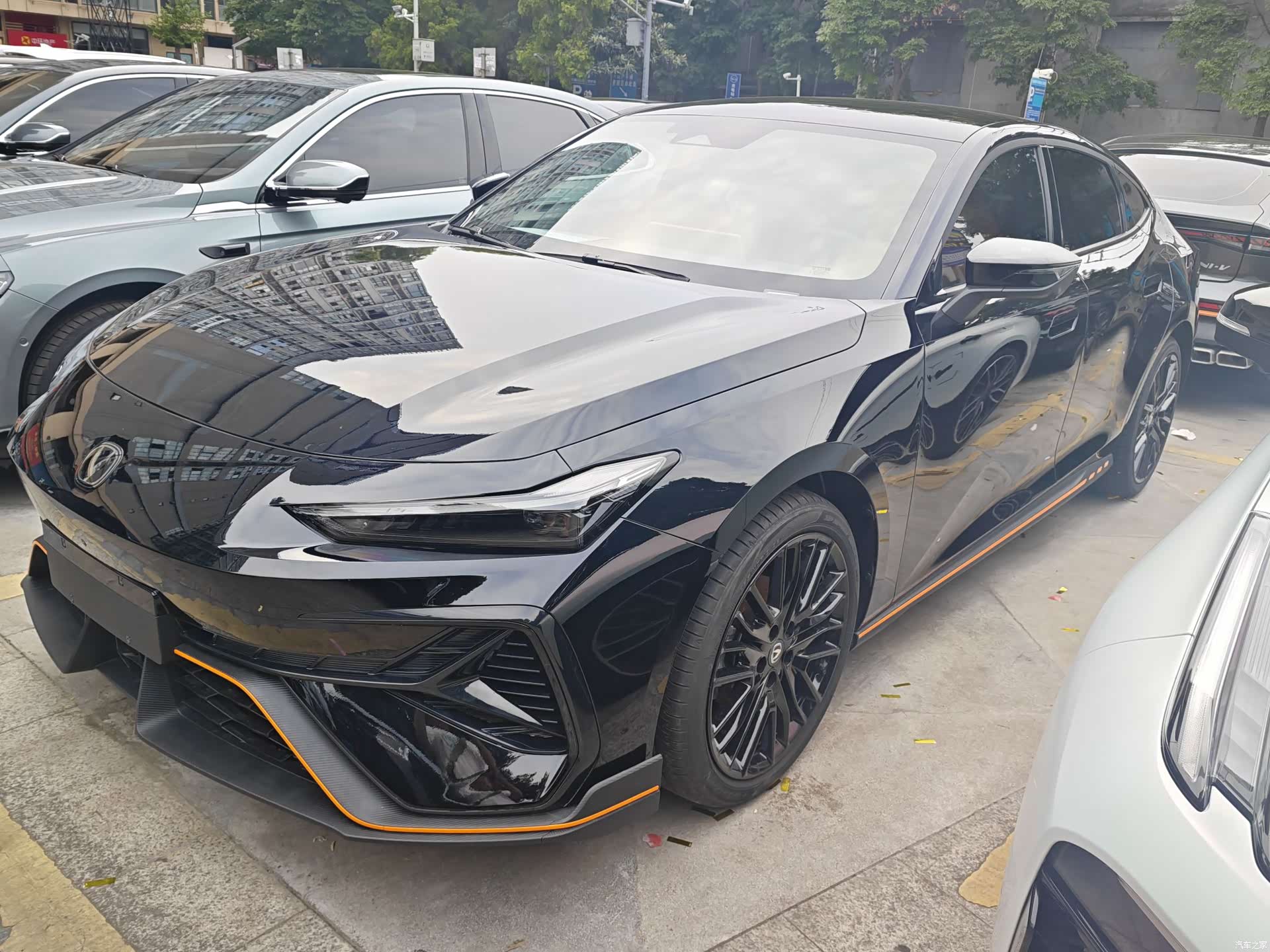 Changan UNI-V