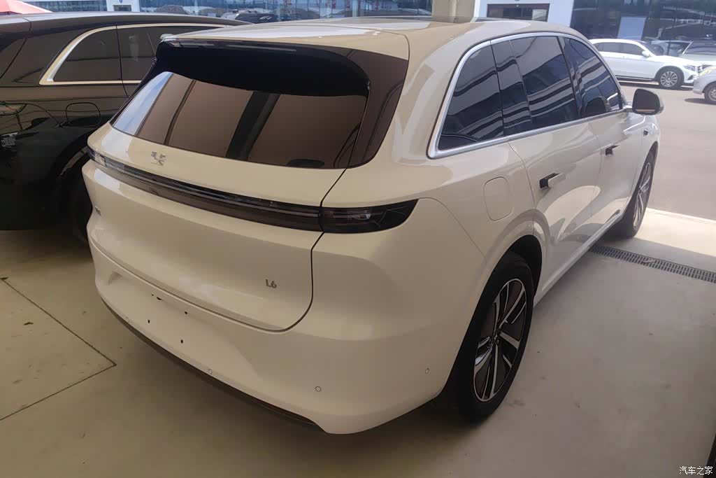 Li Auto L6, 2024 3
