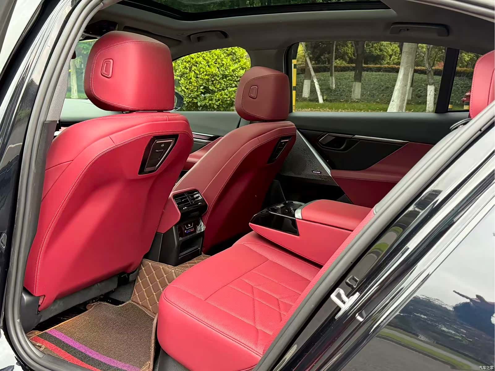 BMW 5 Series, 2025 6