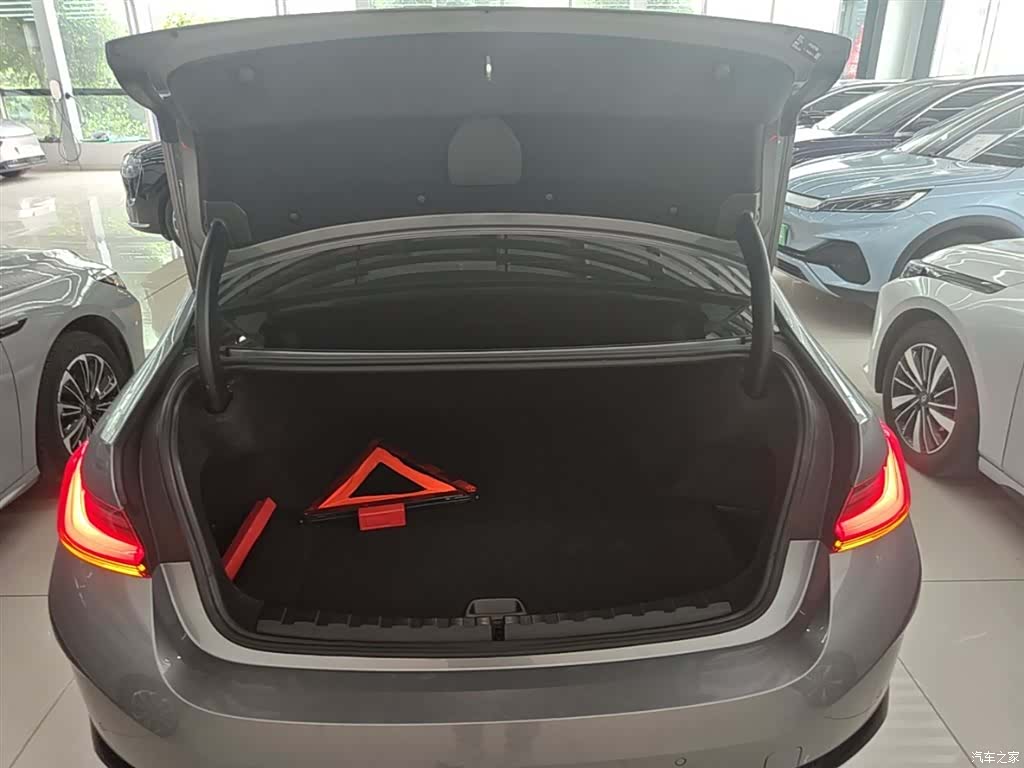 BMW i3, 2024 19