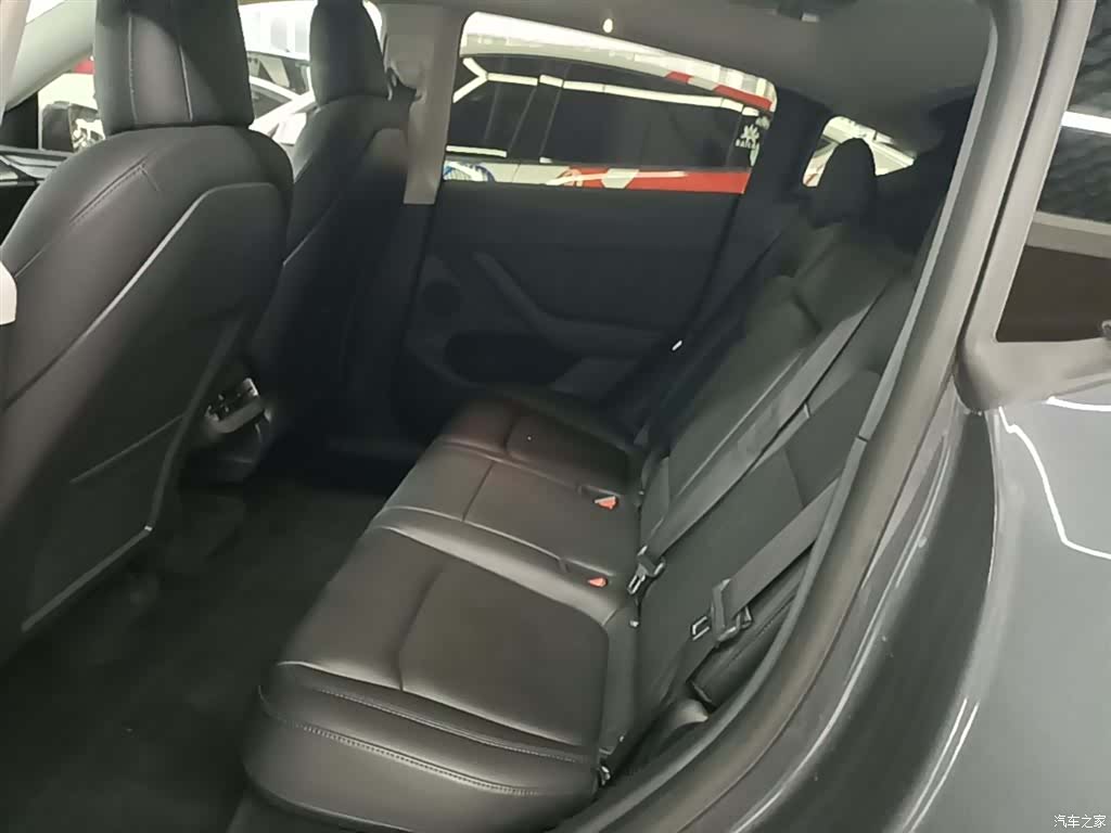 Tesla Model Y, 2021 17