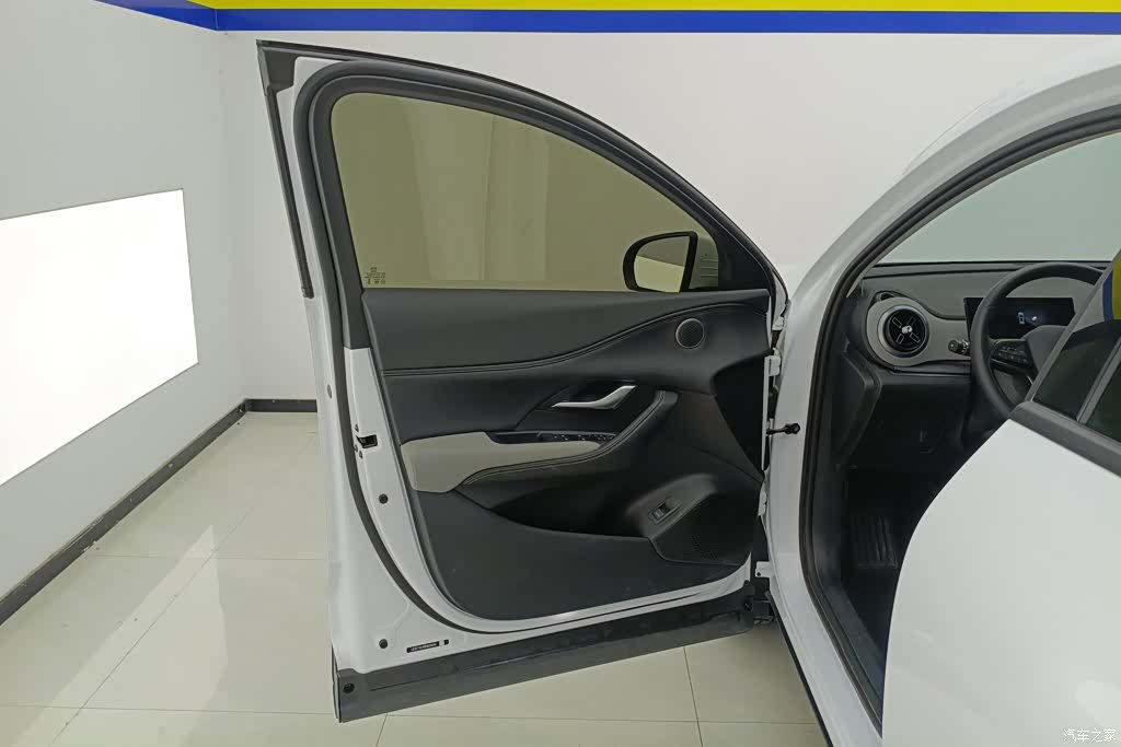 BYD HiAce, 2025 7