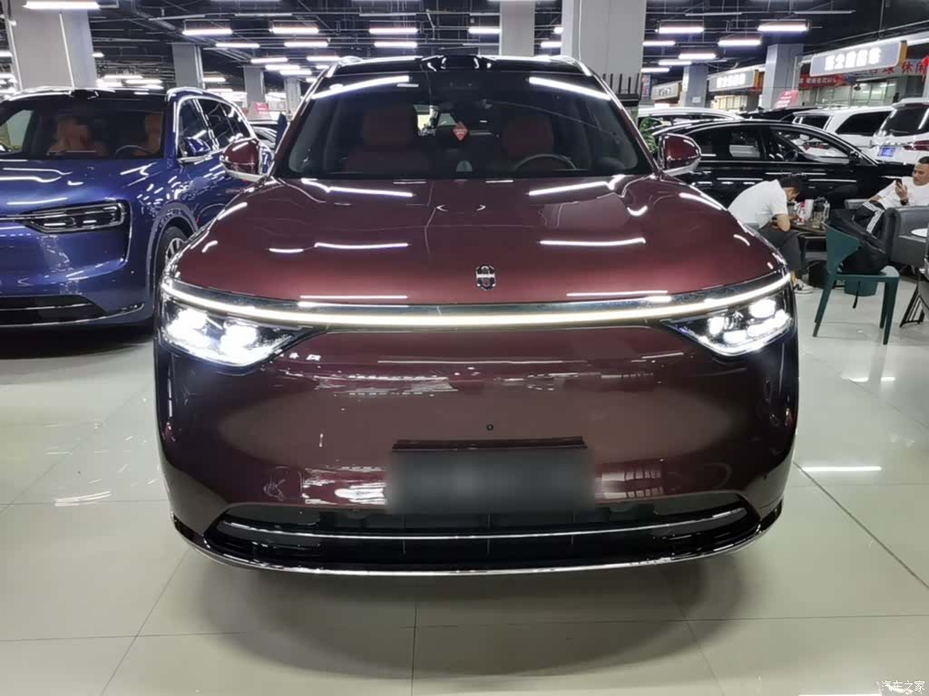 AITO M8, 2025 3