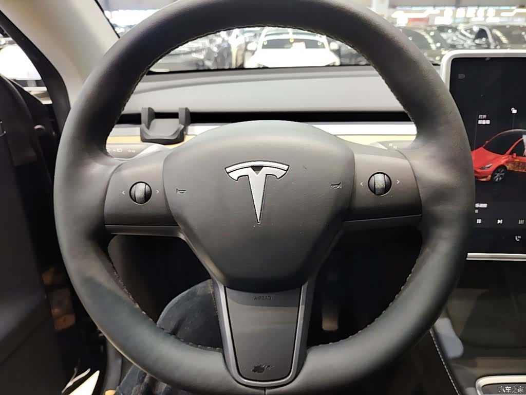 Tesla Model Y, 2023 11