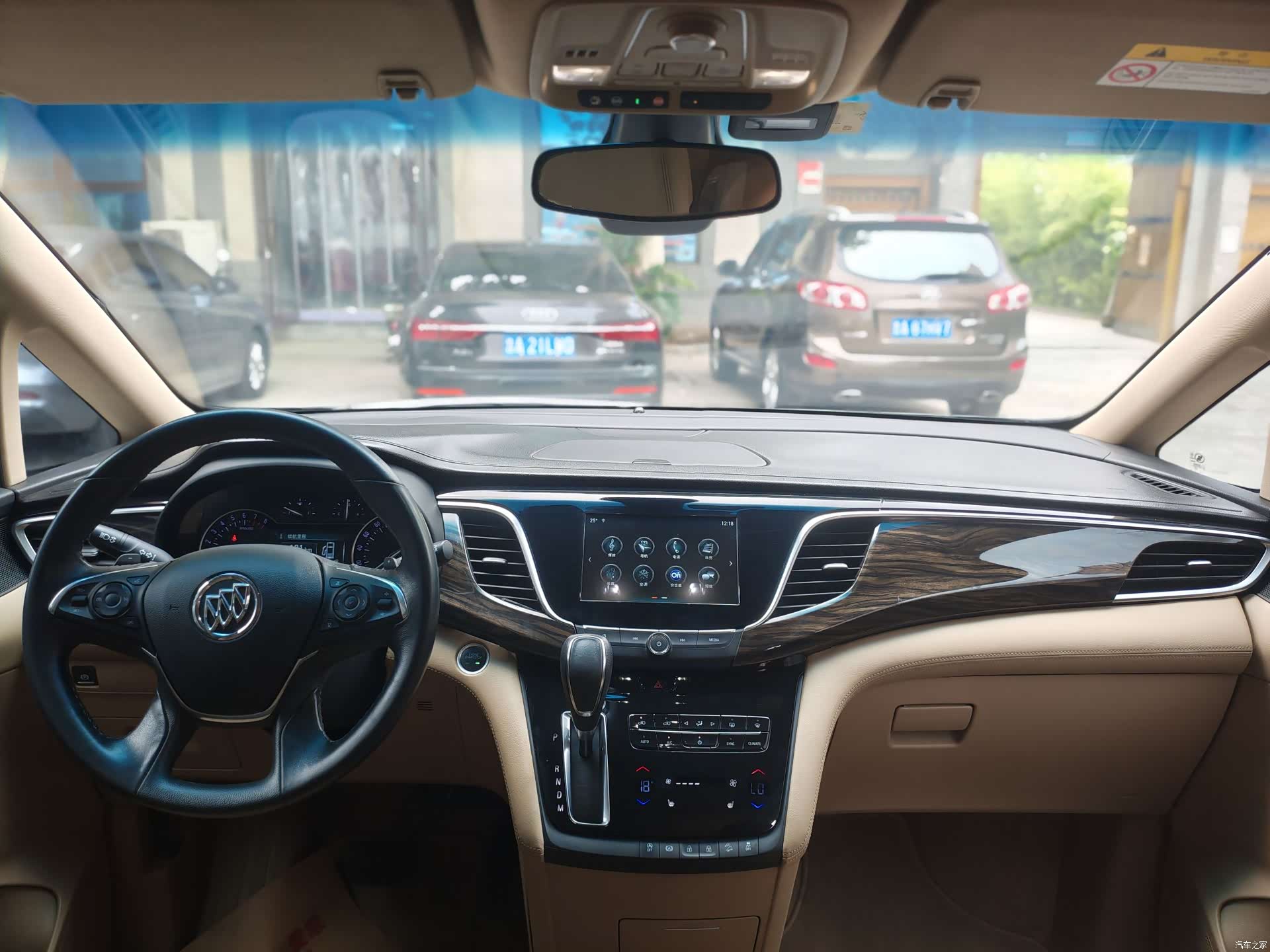 Buick GL8, 2018 10