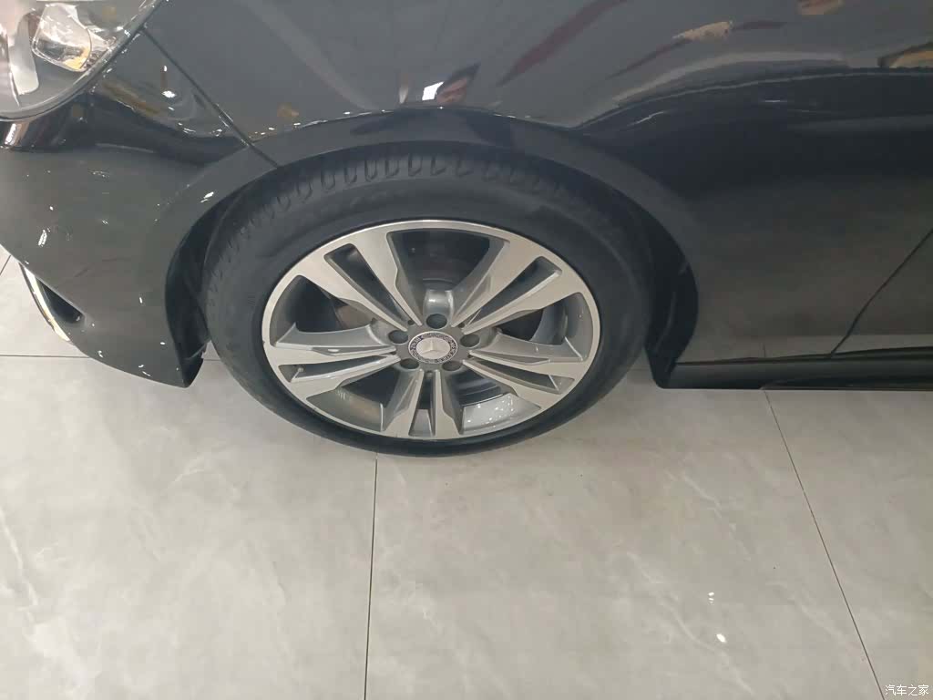 Mercedes-Benz E-Class, 2015 25