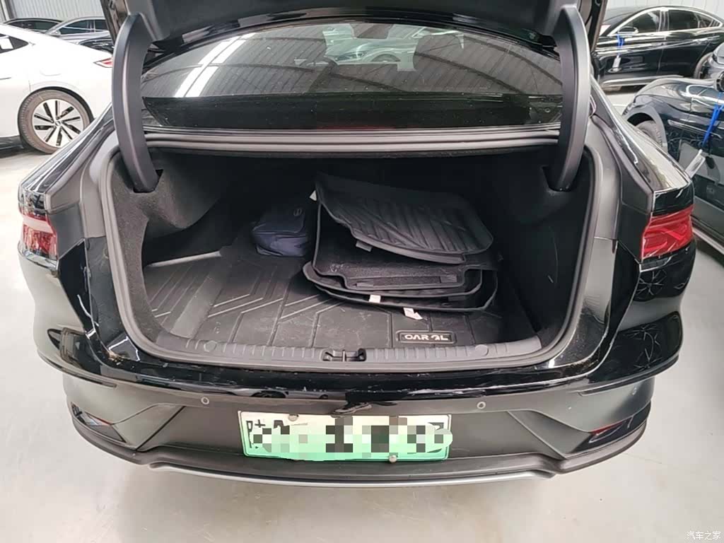 BYD Han, 2025 19