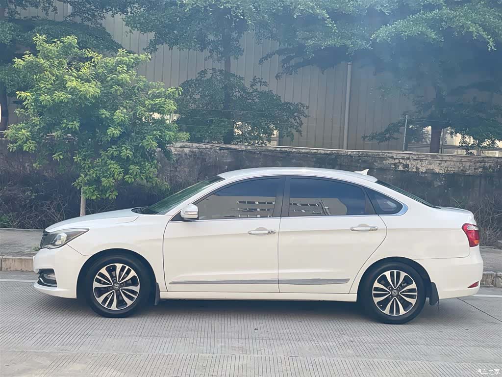 DongFeng A60, 2016 8