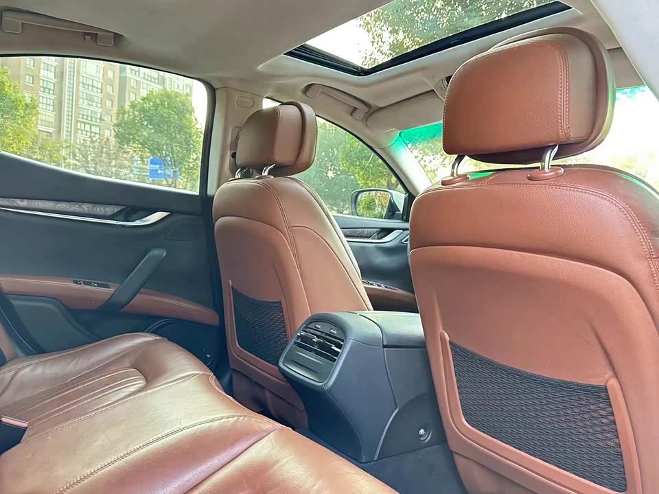 Maserati Ghibli Maserati Ghibli
