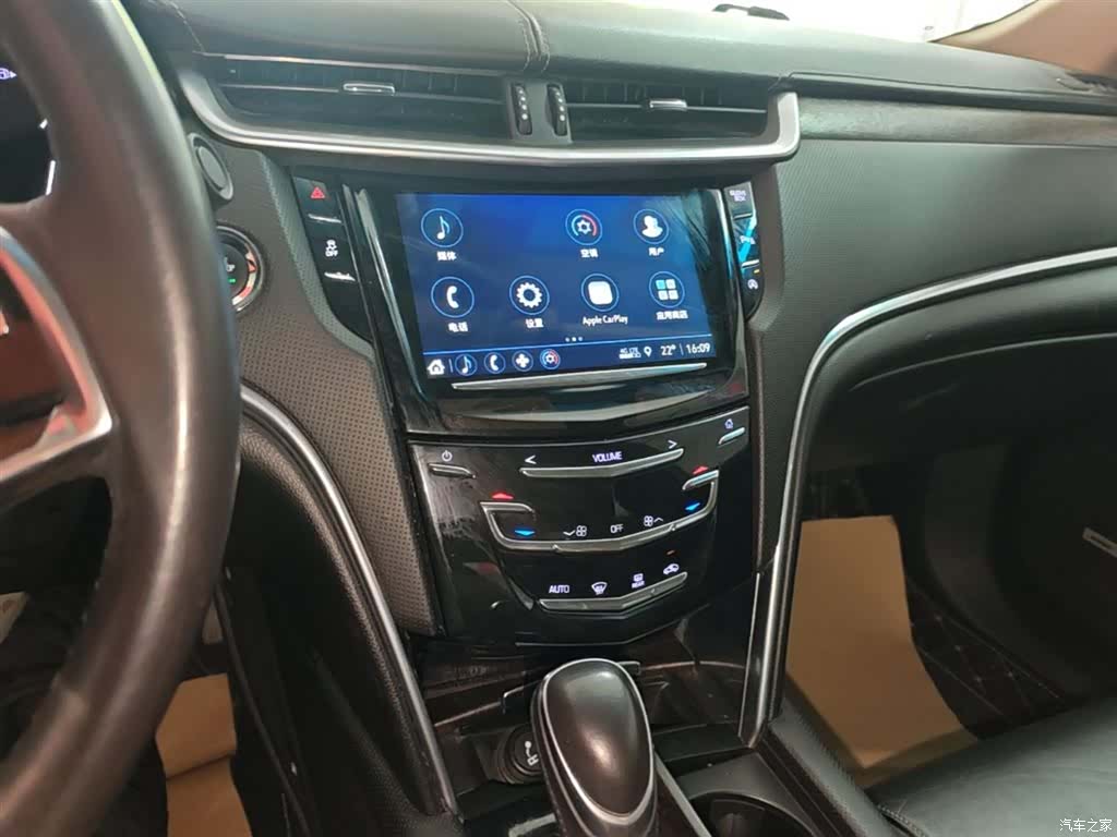 Cadillac XTS, 2019 13
