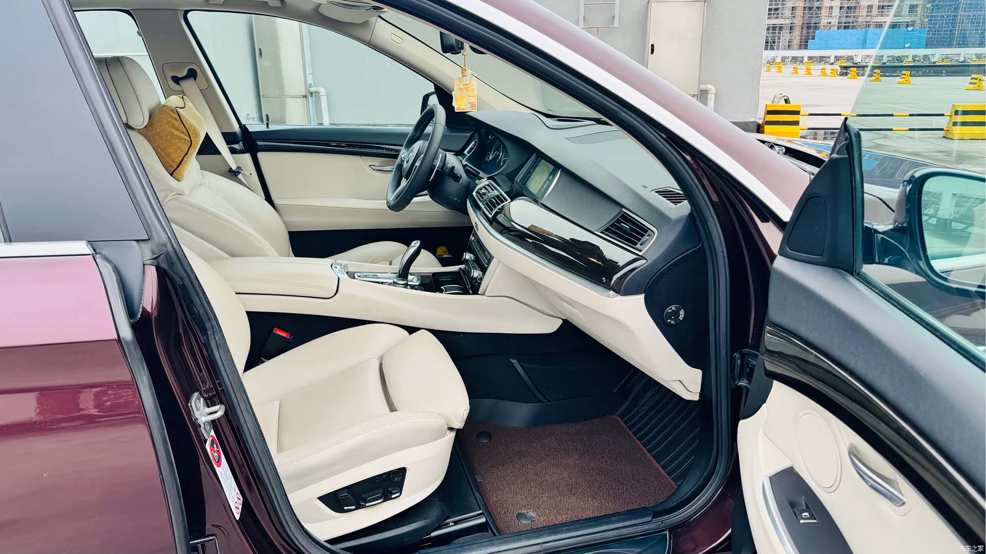 BMW 5 Series, 2011 13
