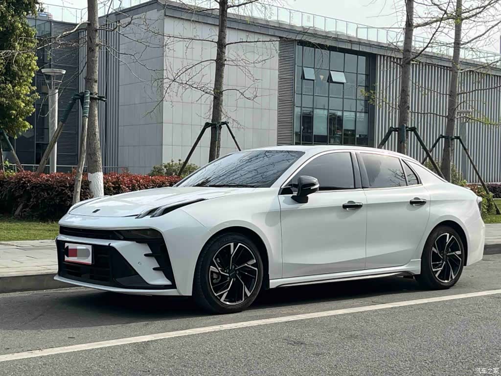 Lynk & Co 02, 2025 1